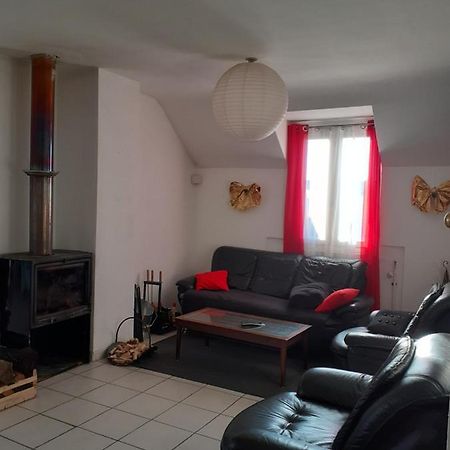 Appartement Spacieux Et Lumineux Oloron-Sainte-Marie Exteriör bild
